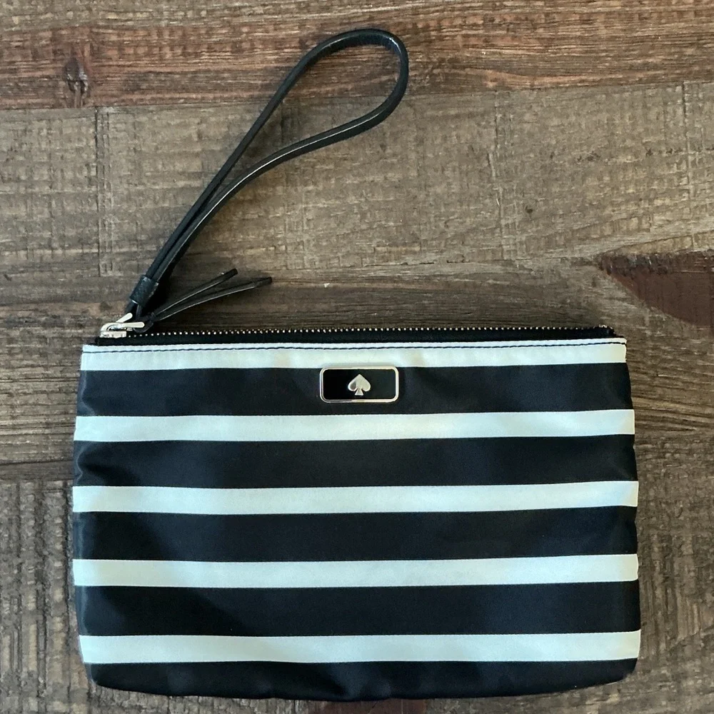 Kate Spade New York Dawn Sailing Black White Stripe Double Zip Wristlet Nylon